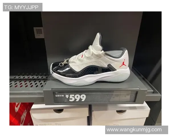 复古篮球鞋与面包鞋的完美结合引领时尚潮流新风尚